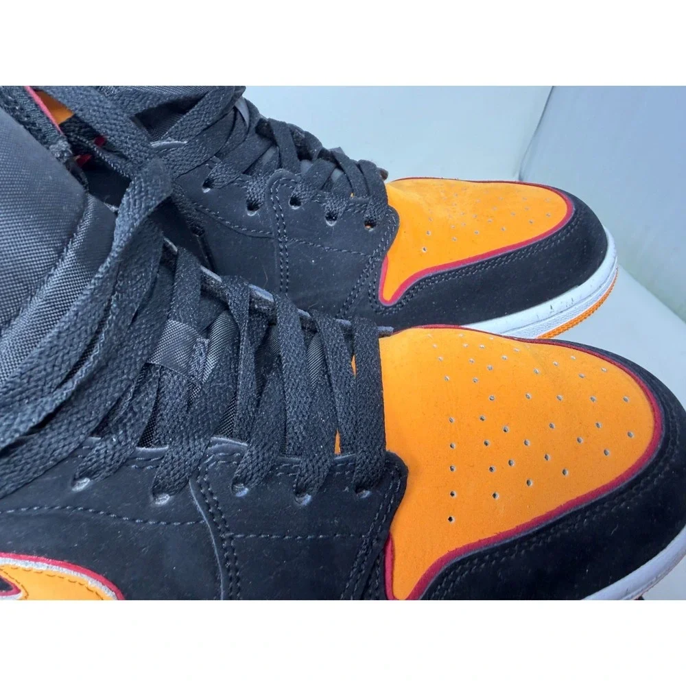 Jordan 1 Mid SE Black Vivid Orange Mens 12 FJ4923-008 W Box